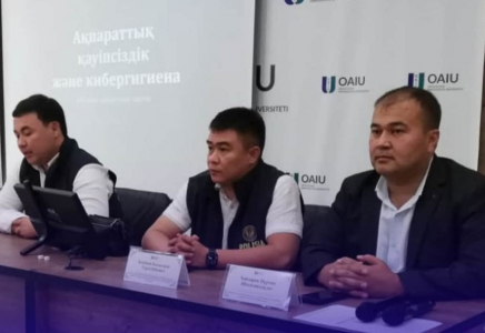 ЖАСТАРДЫ КИБЕРҚАУІПТЕН ҚАЛАЙ ҚОРҒАУҒА БОЛАДЫ: Шымкентте цифрлық сауаттылық сабақтары жалғасуда 