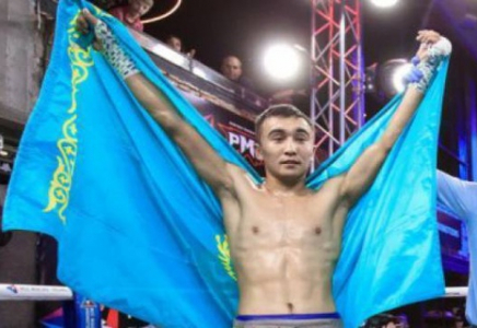 Қазақ боксшысы Минскте WBA титулын жеңіп алды