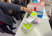 ​Алаяқтарға арналған 3 мың сим-карта: Шымкентте интернет-алаяқтарға қызмет көрсеткендер ұсталды