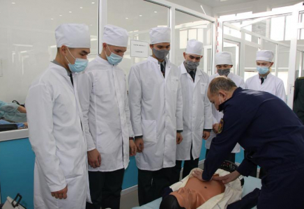 Қорғаныс министрлігі әскери дәрігер болғысы келетін жастарды іздестіріп жатыр