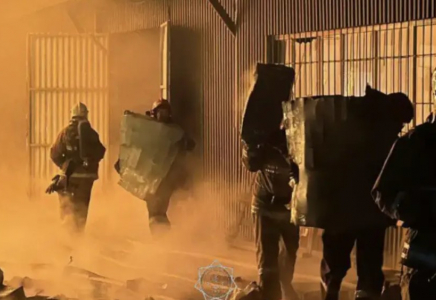 Алматыда қоймадан өрт шықты