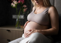 Қазақстандықтардың шетелдіктерге суррогат ана болуына тыйым салу ұсынылды