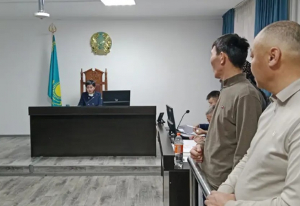 “Қыздарым бір сәтте жоқ болды“: Бестеректегі трагедия бойынша сот басталды