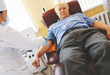 47 жыл бойы қан тапсырған: алматылық донор әлем бойынша екінші орында тұр