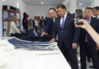 ​ТҮРКІСТАН: Созақта арнайы киім мен қолғап өндіретін цех жұмыс істеп жатыр