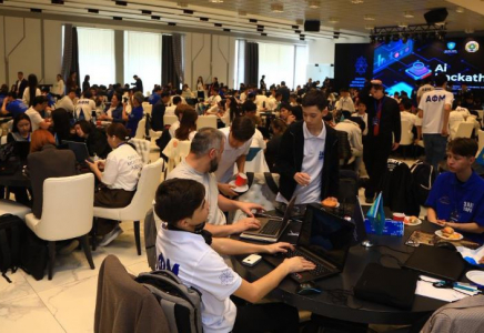 Түркістанда AI Хакатон өтіп жатыр