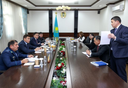 ​АЗАМАТТАРДЫ ҚАБЫЛДАУ: 280-НЕН АСА ӨТІНІШ ҚАРАЛДЫ
