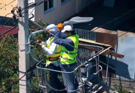 Шымкент қаласында биыл 35 мыңнан аса көше шамы орнатылды Шымкент қаласында биыл 35 мыңнан аса көше шамы орнатылды