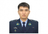 Жетісу облысында полицей түтін басқан үйге кіріп, үш баланы құтқарып қалды