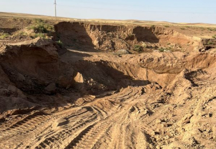 ТҮРКІСТАН: Қазығұртта заңсыз карьер пайдаланушылар ұсталды