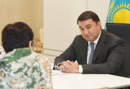 Нұралхан Көшеров кезекті рет жеке қабылдау өткізіп, тұрғындардың мәселелерін тыңдады
