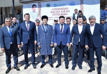 ТҮРКІСТАН: «Отырардан бастау алған отты жыр» республикалық ақындар айтысы өтті