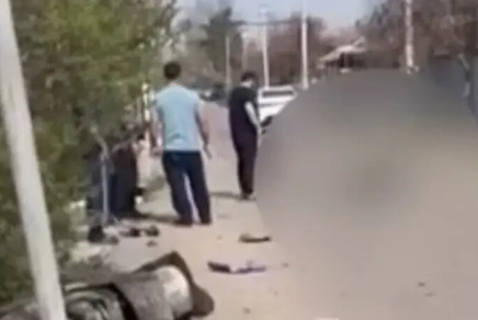 Алматы маңында жеңіл көлік жүргізушісі мопед мінген ер адамды қағып өлтірді