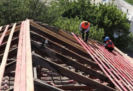 ТҮРКІСТАН: Кентаудағы көпқабатты тұрғын үйлер жөндеуден өтіп жатыр