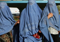 Тәліптер әйелдерге паранжасыз ауруханаға баруға және таксиге отыруға тыйым салды