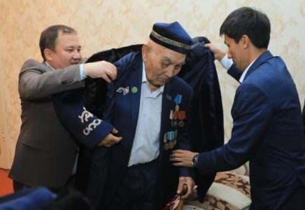 ТҮРКІСТАН: Арыс қаласында ардагерлерге құрмет көрсетілді