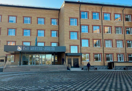 Жемқорлардан тәркіленген қаражат есебінен 86 мыңнан астам оқушы орны іске қосылды