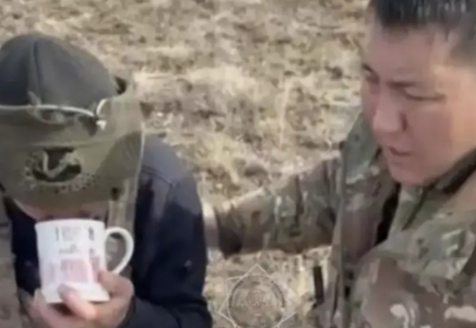 Абай облысында аяғы сынған малшы бес күн далада қалып қойған