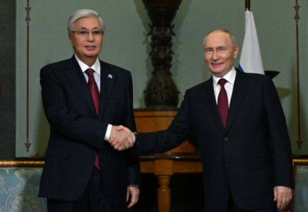 Мемлекет басшысы Қасым-Жомарт Тоқаев Ресей Президенті Владимир Путинмен кездесу өткізді