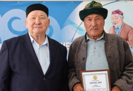 ТҮРКІСТАН: Төлебилік қарияларға құрмет көрсетілді