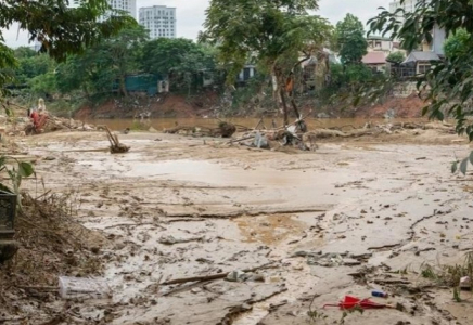 Вьетнамда су тасқыны мен көшкін салдарынан 10 адам қаза тапты Вьетнамда су тасқыны мен көшкін салдарынан 10 адам қаза тапты